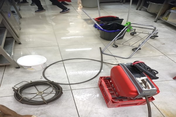 Bağcılar 212 AVM tıkalı gider acma